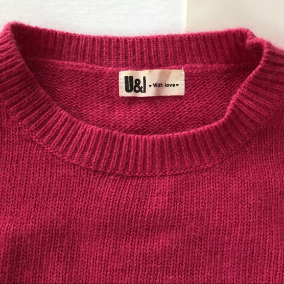 SOLD Fuchsia Wool Sweater - Picture 4 of 6